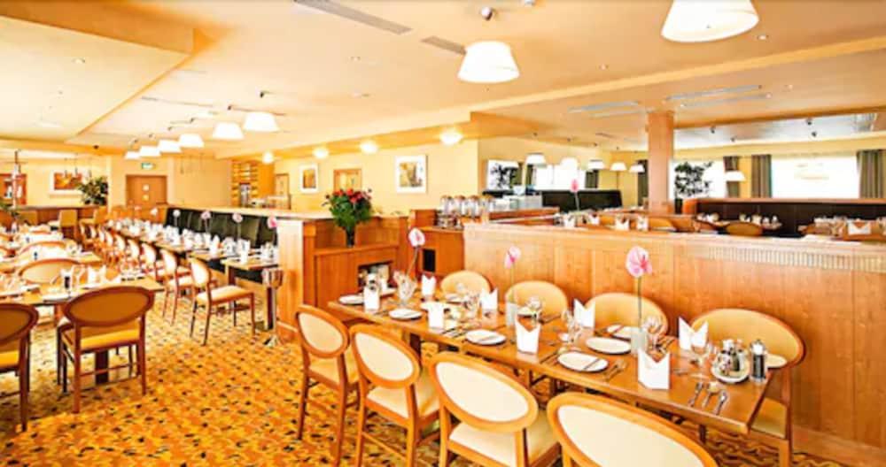 Maldron Hotel & Leisure Centre Limerick Junction Exteriér fotografie